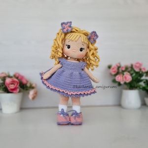 Modèle de poupée au crochet Nelly, Modèle de poupée Amigurumi, Tutoriel Amigurumi, English, Français, Português, Español, Pattern Pdf image 3