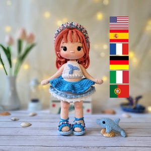 Laura Crochet Doll Pattern, Amigurumi Doll Pattern, Amigurumi Tutorial, PDF English, Spanish, French, German, Italian and Portuguese.