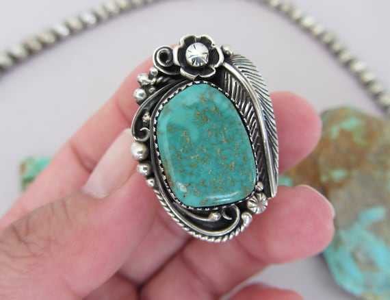 Huge Green Turquoise Vintage Navajo Sterling Silver Spiderweb Ring Old Huge Green Turquoise Vintage Navajo Sterling Silver Spiderweb Ring Old