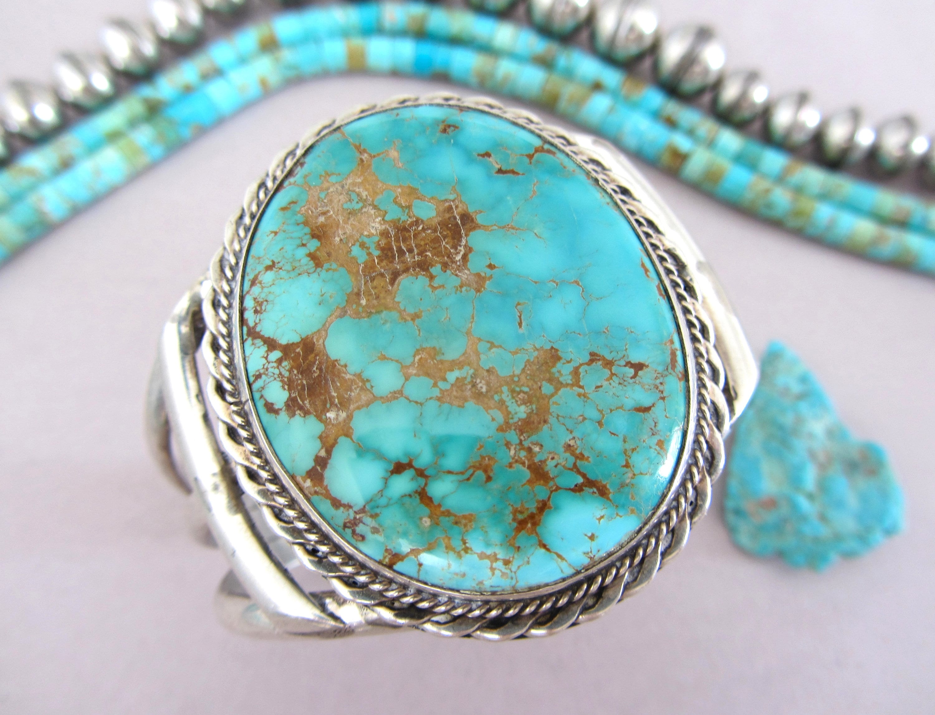 Museum Vintage Native American Jewelry Navajo Bird Eye Spiderweb Turquoise Sterling Silver Bracelet Cuff Museum Vintage Native American Jewelry Navajo Bird Eye Spiderweb Turquoise Sterling Silver Bracelet Cuff