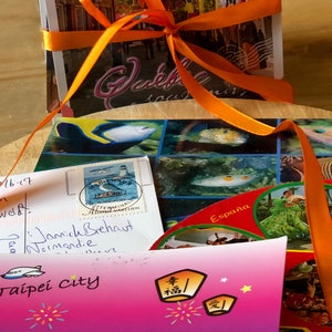 Cartes postales colorées pour l’artisanat