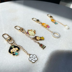 Disney Princesses Keychains with Matching Airpods Cases!