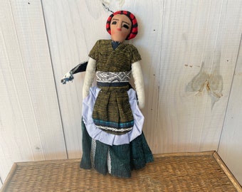 vintage Mexicaanse pop, Mexicaanse pop, stoffen pop, zachte pop, handgemaakte pop, poppen collectie, poppen over de hele wereld