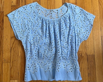 Vintage 40s - 50s Pastel Blue Short Sleeved Peasant Blouse Women's Medium