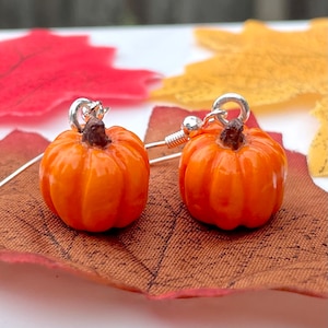 Pumpkin Earrings, Halloween Earrings, Halloween Jewelry, fall earrings, autumnal earrings, cute pumpkin earrings, autumn earrings