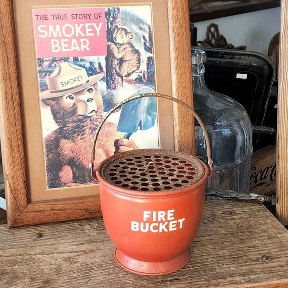 Vintage Fire Bucket Ashtray Red Metal Tobacciana Rusty Chippy Etsy