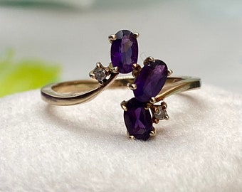 Vintage Flower Ring in 10k Yellow Gold / Size 6.75