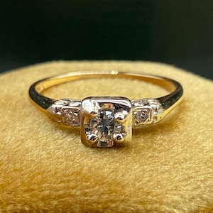Vintage Diamond Engagement Ring in 14k Yellow Gold / Art Deco Diamond Ring / Size 6.5