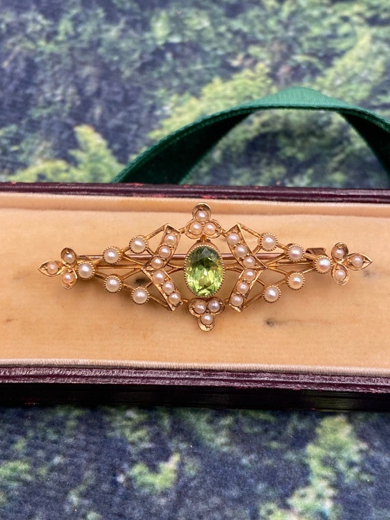 Antique Peridot and Pearl Brooch in 15k Gold