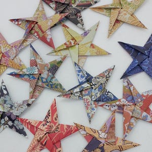 12 Stelle (9 cm) / origami/ washi patterns/ fantasie diverse / decorazione / idea regalo / chiudipacco