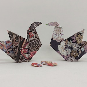 2 uccelli / con 3 cuori (1,5 cm)/origami/idea regalo/ San Valentino/decorazione