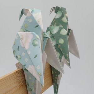 2 Pappagalli origami / fantasia romantica con rose bianche/ decorazione / idea regalo
