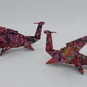 2 Draghi (10 cm) /origami / fantasia floreale/ decorazione / idea regalo