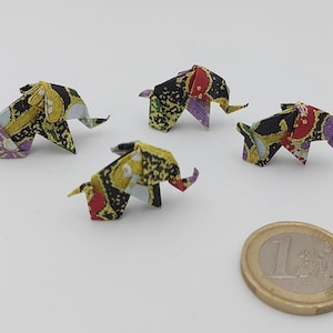 4 elefanti (2,5 cm)/ miniature/origami / dettagli dorati/ creazioni artistiche /  decorazione / idea regalo