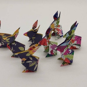 8 conigli (4 cm)/ origami/ fantasia floreale / decorazione / idea regalo
