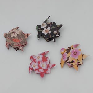 4 tartarughe (4,5 cm) / origami /fantasie fiori di ciliegio/Idea regalo / decorazione