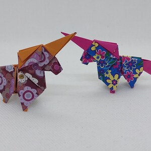 2 Unicorni origami/fantasia con fiori / decorazione / idea regalo / compleanno
