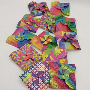 12 quadratische Briefumschläge (5 cm) / Origami / bunte Muster / Umschlag / Karten / Geschenk