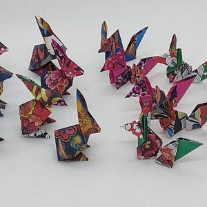 Set di animali origami/ 8 conigli e 8 volpi/ misura 4-4,5 cm/fantasia floreale/ decorazione/ idea regalo /chiudipacco