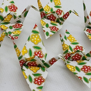 6 gru (6 cm) /origami / carta di gelso/ bianca con fiori/ Decorazione/idea regalo