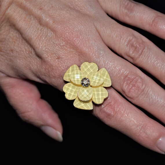 Yellow Flower Statement Ring- Clear Rhinestones a… - image 2