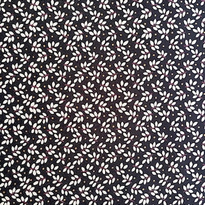 Black & White Leaf Fabric- 2+ Yards/ Fern Leaf Material- Vintage