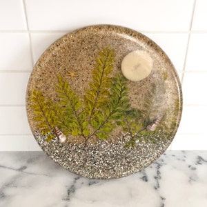 1968 Lucite & Seashell Trivet with Original Sticker, Sparkly Coastal Style Pot Holder with Feet