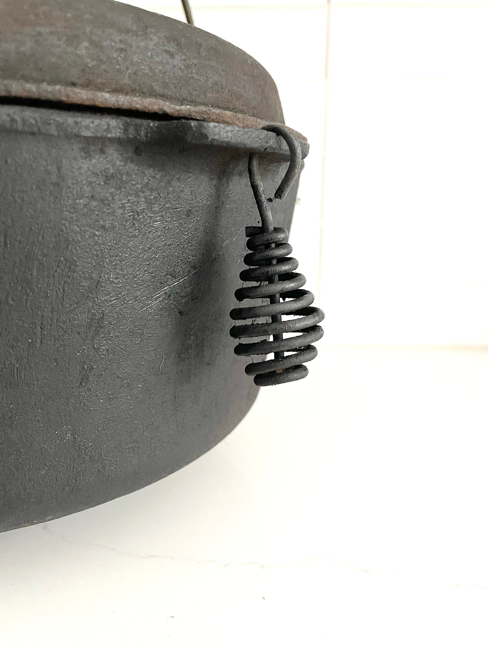 Findlay 9 Cast Iron Dutch Oven Made in Canada Etsy Canada