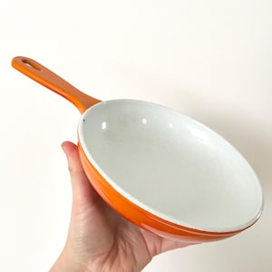 Vintage Casron Skillet #401, Made in Japan, Flame Enameled Cast Iron Cookware