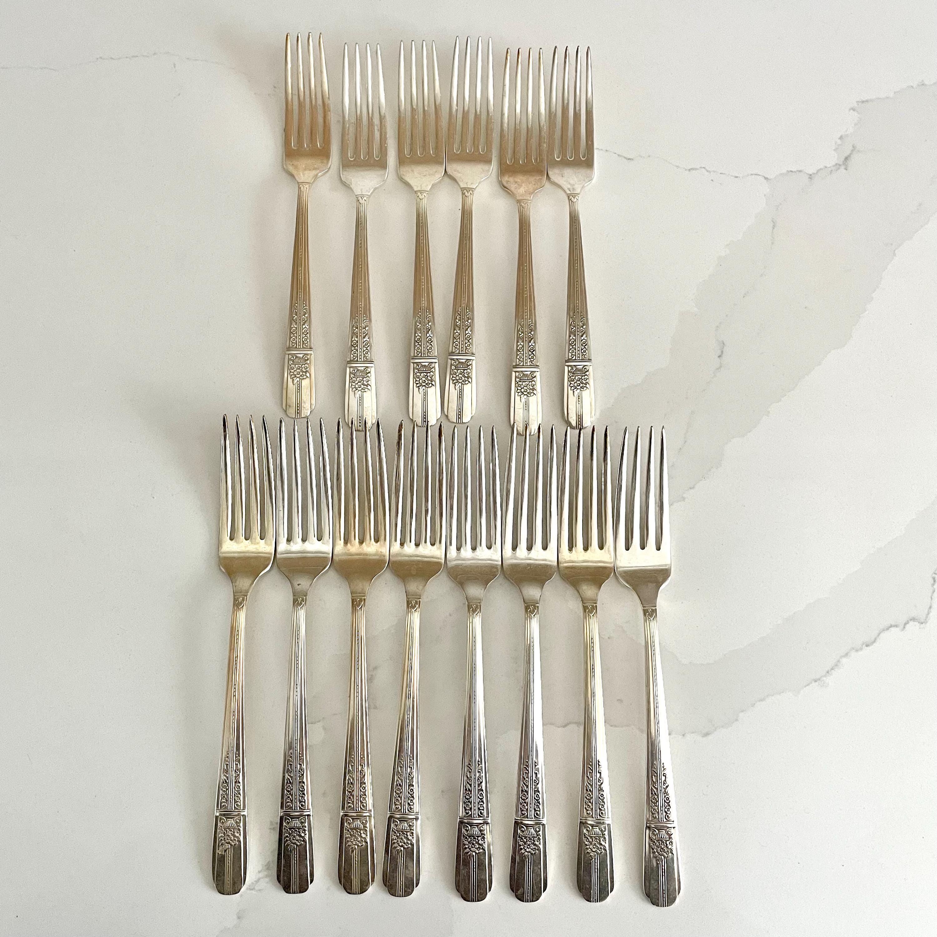 WM. A. Rogers 1939 Silverplate, Oneida Ltd. Stainless Flatware ...