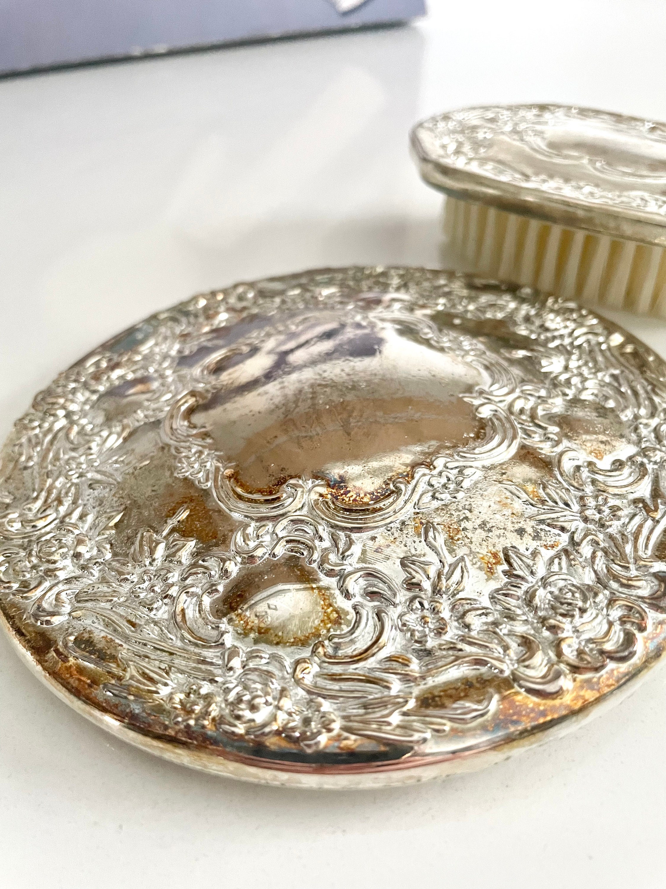 Silver-plated Hand Mirror, Brush & Comb Vanity Set in  display picture 1