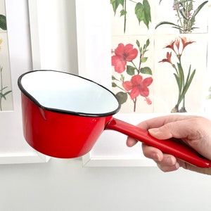 Vintage Enamel Saucepan, Made in Romania by Chefmate, Enamel Stovetop Pot with Spout