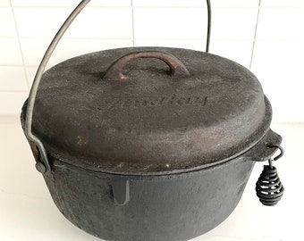 Findlay #9 Cast Iron Dutch Oven, Made in Canada