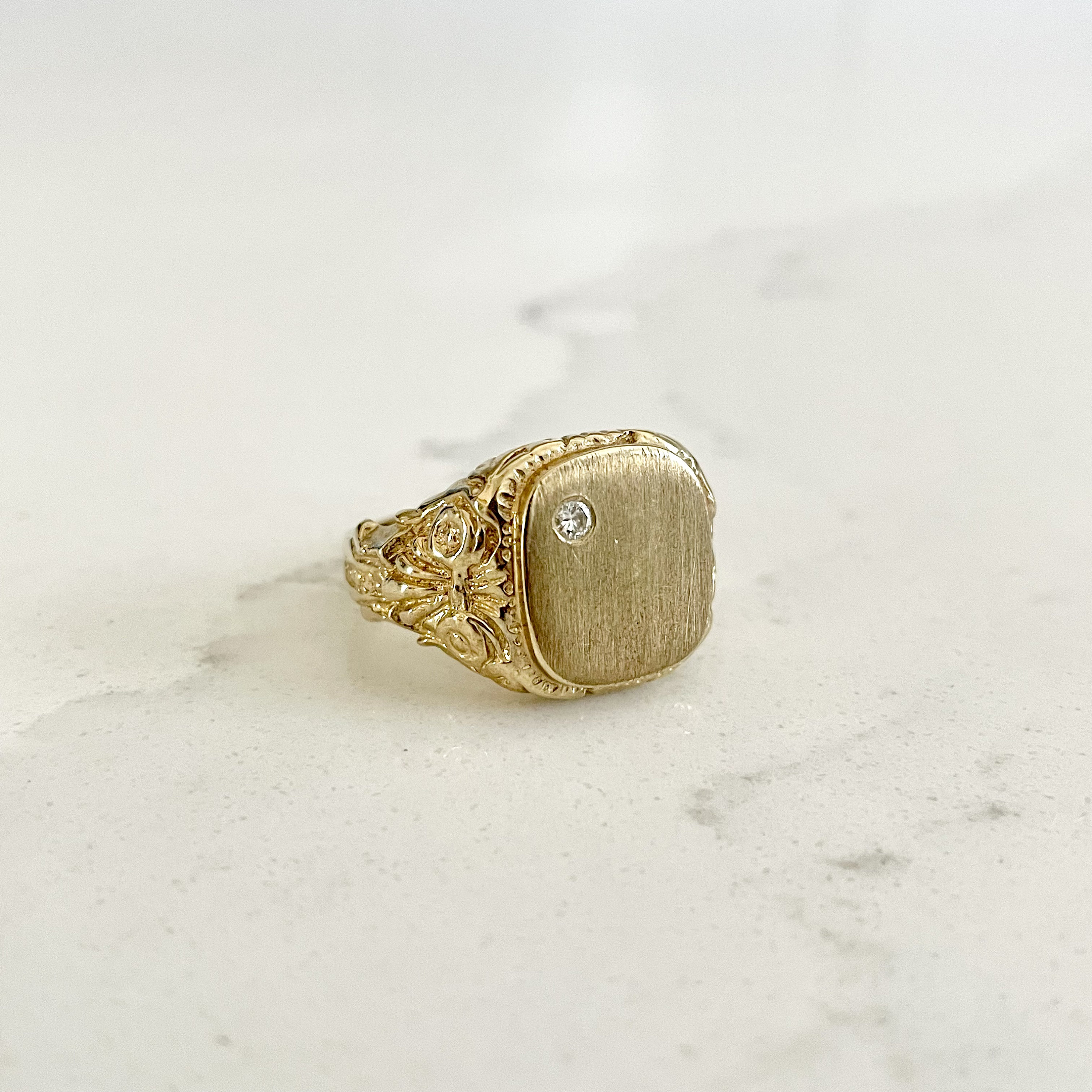◆NEW◆Biella Vintage◆ DIAMOND SIGNET リング Mini Diamond Signet Ring | 18k Gold Plated Ring - Biella Vintage