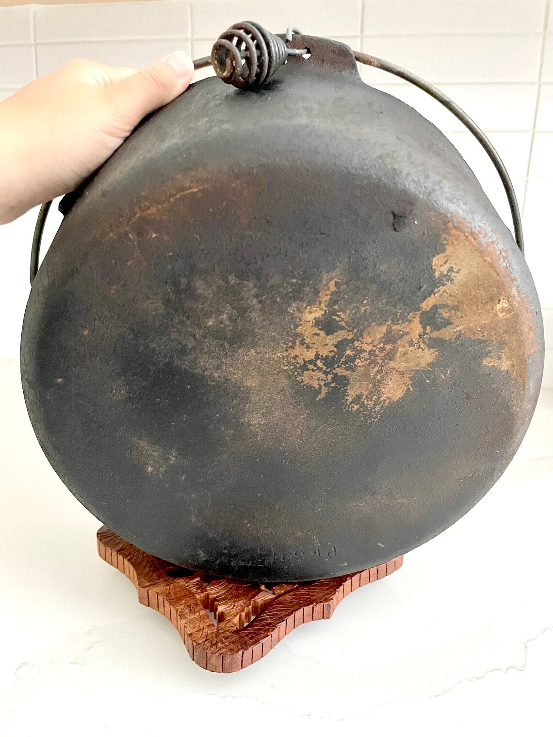 Findlay 9 Cast Iron Dutch Oven Made in Canada Etsy Canada