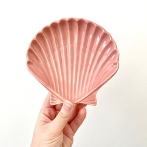 Ceramic Clam Shell Catchall Trinket Dish, Vintage Seashell Vanity Tray, Coastal Boho Decor, Made in Japan