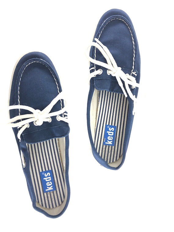Navy Keds boat shoes, low rise canvas sneakers, blue … Gem