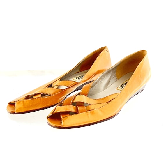 Vintage 80s caramel brown leather flats, woven le… - image 1