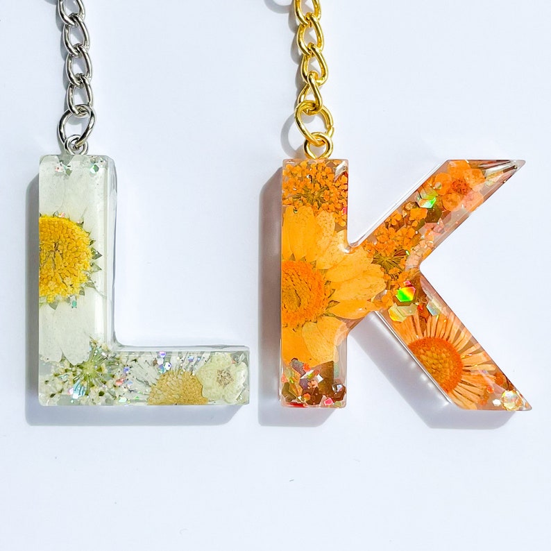 Personalised Flower Glitter Initial Keychain Resin Keyring Etsy