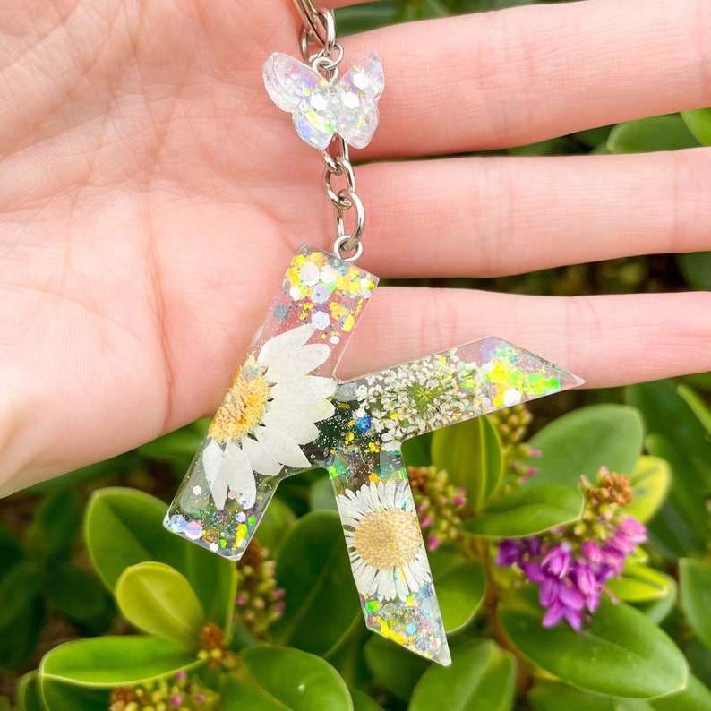 Glittery Keyring Gifts For Her Resin Keyring Resin Keychain Personalised Keyring Flower and Glitter Initial Keyring Keychain