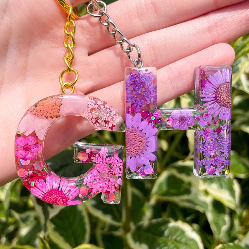 Personalised Flower Glitter Initial Keychain Resin Keyring Etsy