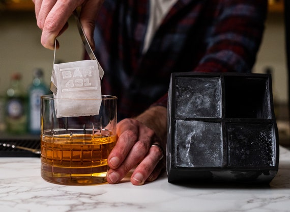 These Personalized Ice Cube Trays Are the Perfect Gift for Cocktail Lovers