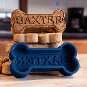 Custom Dog Treat Mold | Jumbo Dog Biscuit Silicone Mold With Your Pup&#39;s Name