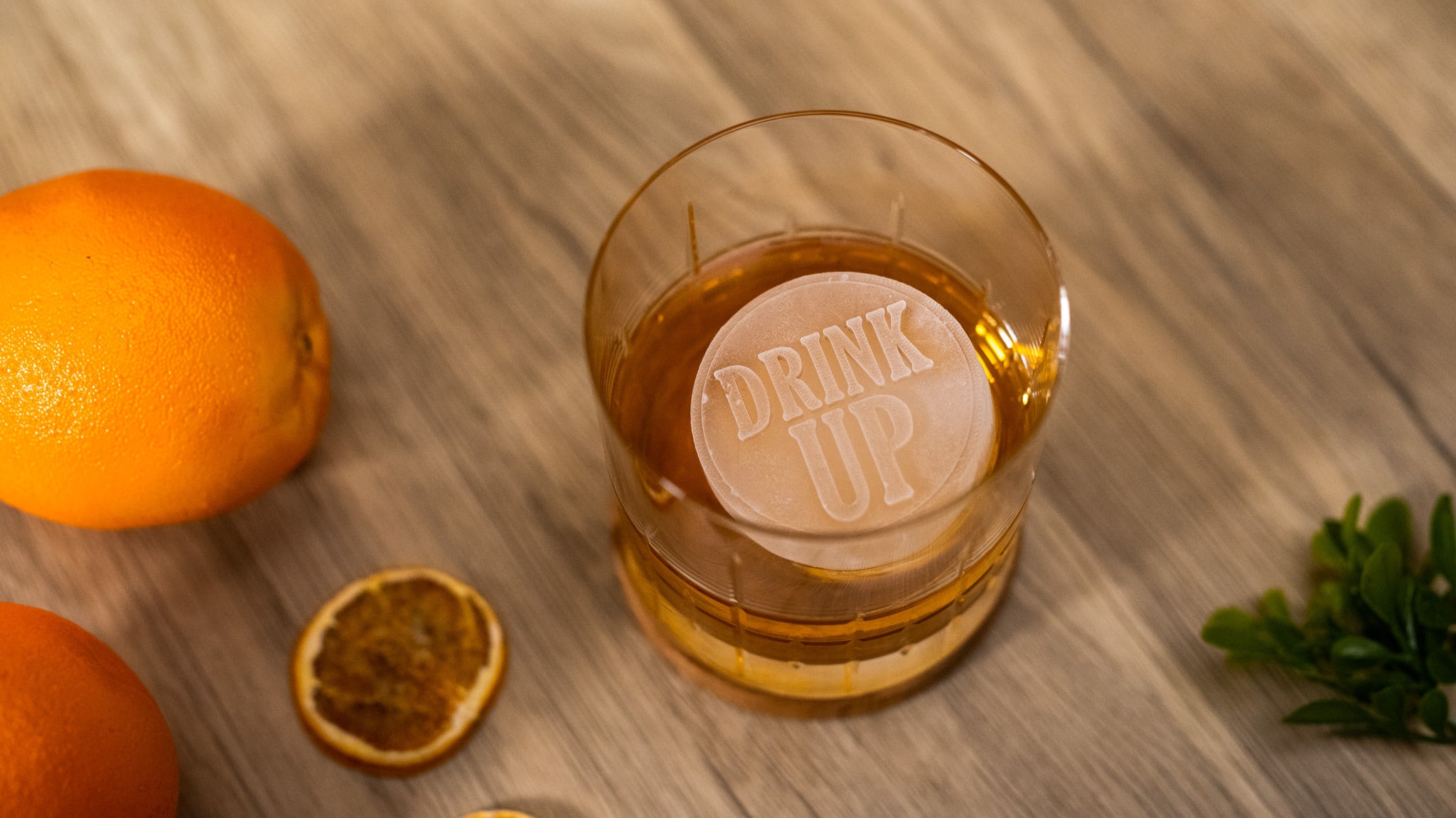  Personalized Silicone Ice Cube Mold Tray with Monogram text  initials for Whiskey and Cocktails - 2 Inch Ice Cubes, Ideal for Customized  Whisky Bartending Party - Perfect Gift for him 