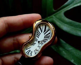 Melting Soft Watch, Asymmetrical shape watch