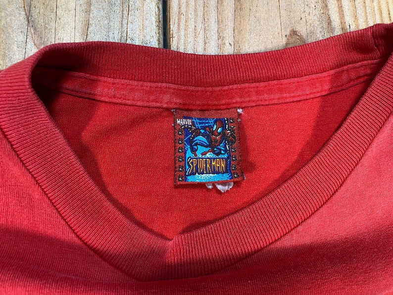 Vintage Spider-Man 2 filmpromo-T-shirt 2004 - Y2K Marvel Comics graphic T-shirt - jeugd groot afbeelding 3
