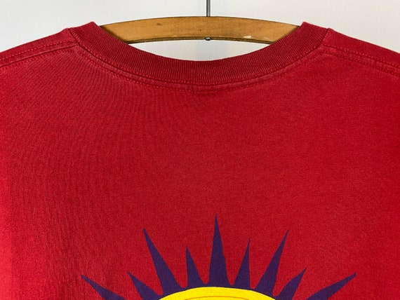 90s Levis Red Tab Jeans Starburst Graphic T-Shirt… - image 4