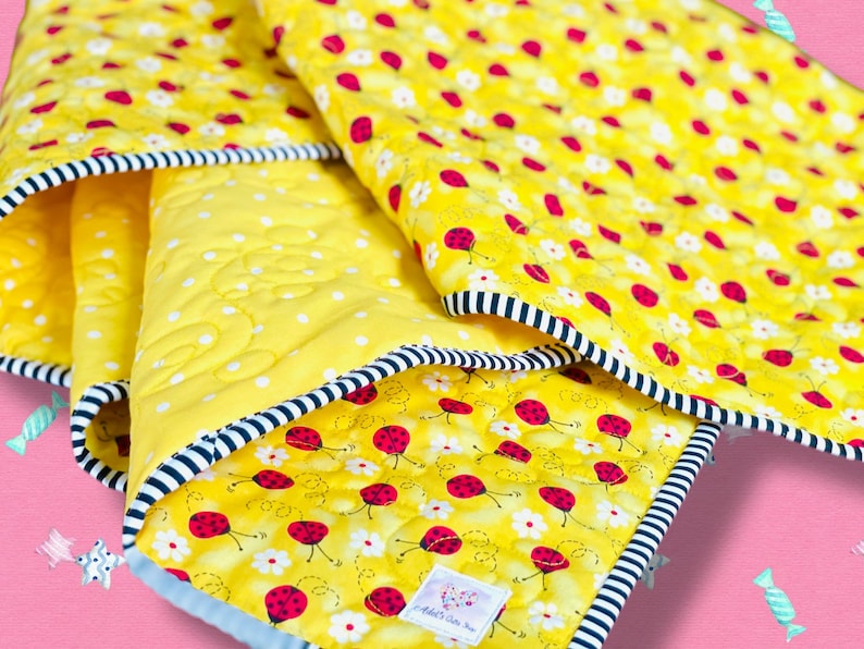 Baby Quilt Ladybug With Daisy Quilt / Quilted Baby Blanket / Etsy