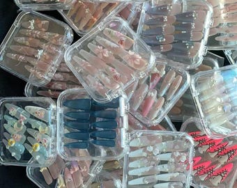 Ultra Long Press-On Nails 3.5–4.0 cm | Extra Long Sculpted Tips | Handmade Luxury Nails | Floral / Glitter / 3D Charms | Reusable