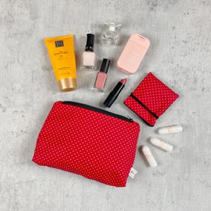 Rote Kosmetiktasche mit weißen Punkten, wasserabweisend, handgefertigt | Kosmetiktasche L20xH12cm | Tampontasche 8,5x9cm